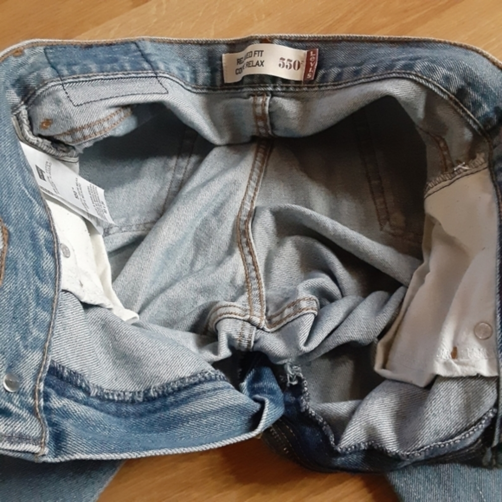Levi's 550 Relaxed fit jeans,medium stonewash color,men's W33 L34 - Picture 10 of 16